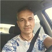 Doy clases de matemáticas, física y química para todos los niveles previos a Universidad. Tengo experiencia de 11 años